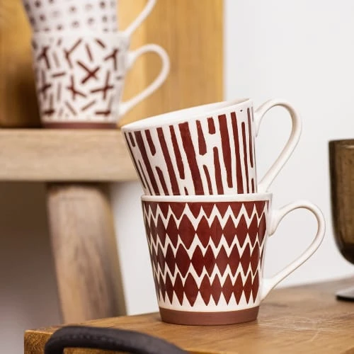 Table Passion Coffret De 4 Tasses 18cl En Grès Décoré 5 Table Passion Coffret De 4 Tasses 18cl En Grès Décoré – Image 3