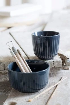 Kähler Design Gobelet En Céramique Anthracite 200ml -Boutique Cristal d'Arques gobelet en ceramique anthracite 200ml 1