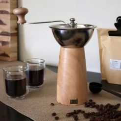 OGO Living Moulin à Café à Manivelle En Bois -Boutique Cristal d'Arques moulin a cafe a manivelle en bois 5