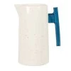 Maisons Du Monde Pichet En Grès Blanc Anse Bleue 2L -Boutique Cristal d'Arques pichet en gres blanc anse bleue 2l 1000 1 13 231048 1