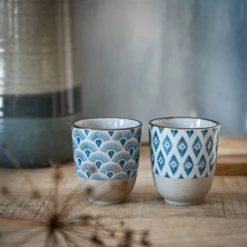 Maisons Du Monde Tasse En Faïence Beige Motifs Losanges Bleus - Lot De 2 -Boutique Cristal d'Arques tasse en faience beige motifs losanges bleus 1000 7 26 208019 3